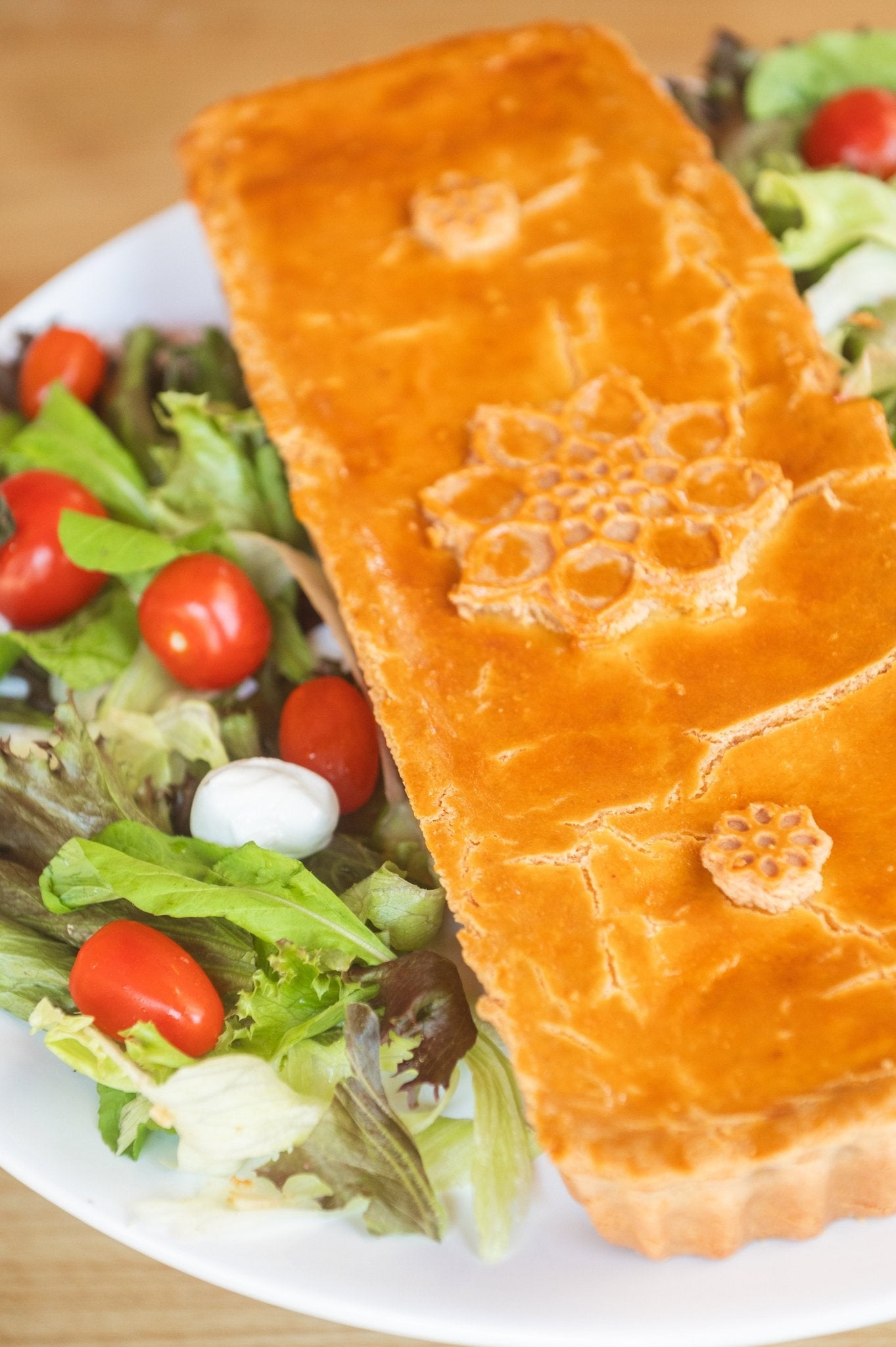 Torta Retangular de Fumeiro com Banana - da - Terra - 1,3kg - Move Gourmet