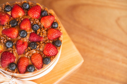 Torta de Baunilha com Frutas Vermelhas - Move Gourmet