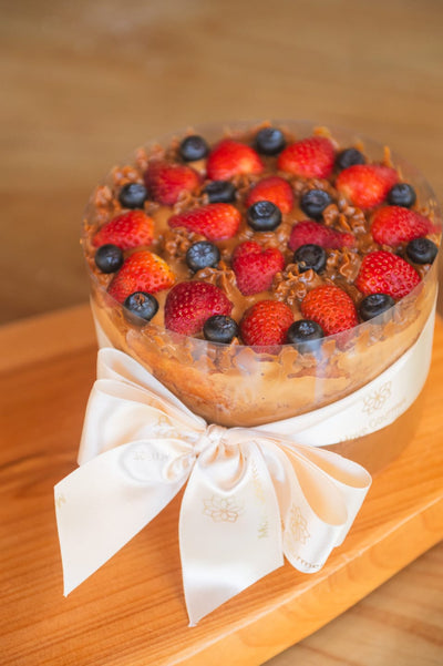 Bolo de Frutas Vermelhas com Doce de Leite 20cm - Move Gourmet